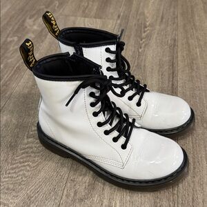 Dr. Martens white patent leather combat boots women’s sz 5